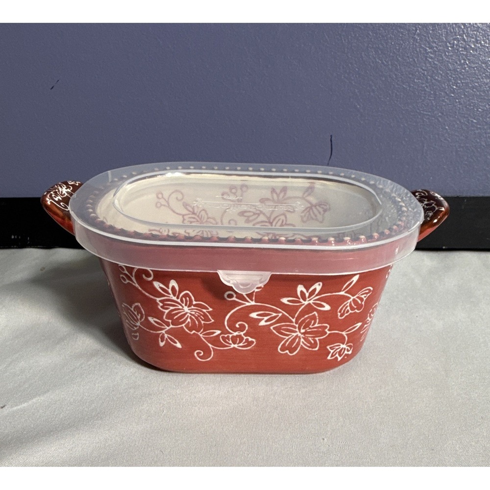TEMPTATIONS Floral Lace 10 oz Ceramic Baking Dish w/Lid Cranberry/White